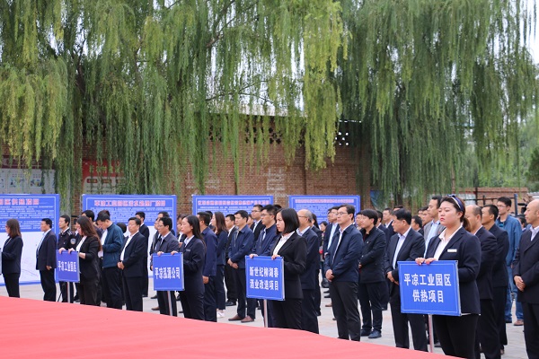 市委副書(shū)記、市長(zhǎng)王奮彥帶隊(duì)觀摩督查公司項(xiàng)目建設(shè)工作(圖4)