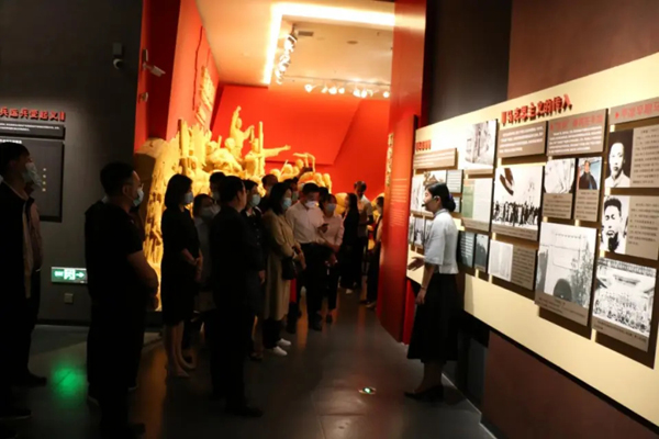平?jīng)鲢垂军h委組織各支部開展“重溫歷史、砥礪前行”(圖2)